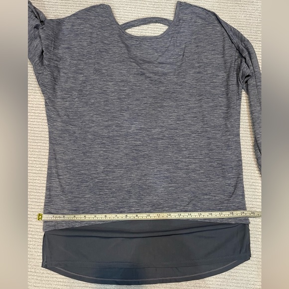 Danskin Ladies Small longsleeve top, blue/grey with sheer extension bottom. - Picture 6 of 13